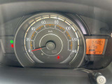 整備スタッフは国家資格を持つプロの整備士です。車検の受入/中間/完成検査と保安基準発行のすべても自社で行います。