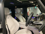 全国へのご納車を承っておりますので遠隔地のお客様にもご安心いただけます。(費用に関しましては、別途お見積りさせていただきます。)勿論、日本全国の正規ディーラーにて保証が受けられます。