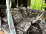 運転席シート廻りは使用感も少なく、良好な状態となっています。丁寧に使われていたことがよくわかりますね。