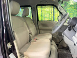 運転席シート廻りは使用感も少なく、良好な状態となっています。丁寧に使われていたことがよくわかりますね。