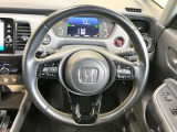 【ステアリングスイッチ】運転中、前方から目線をそらすことなく、オーディオ等の操作が可能な便利機能!安心&快適なドライブを演出してくれます♪