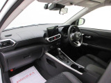 ダイハツのお店では、ダイハツ車を知り尽くしたプロフェッショナルが、専用の診断機器を使って各システムを点検しております。