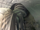 お車を安心してお乗りいただく為には、足回りの定期点検が欠かせません。サービスサポート(有償保証)では無料点検もご提供しており、安心のカーライフをお過ごしいただけるサポート体制が整っています。
