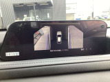 サイドカメラに切り替えると駐車時や狭い道路のすれ違いで、幅寄せ時のサイドの確認も安心です!