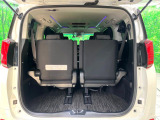 普段のお買い物や通勤、送迎等に十分な荷室スペースを確保しております。セカンドシートを倒すと、大きな荷物の積載も可能です♪