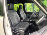 運転席シート廻りは使用感も少なく、良好な状態となっています。丁寧に使われていたことがよくわかりますね。