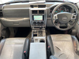 グランドチェロキー リミテッド 4WD 本革シート
