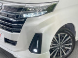 【LEDヘッドライト】悪天候や夜間走行時も良好な視界を確保し安心して運転できる高輝度LEDヘッドライトを装備!点灯速度が早く、消費電力も抑えられています。