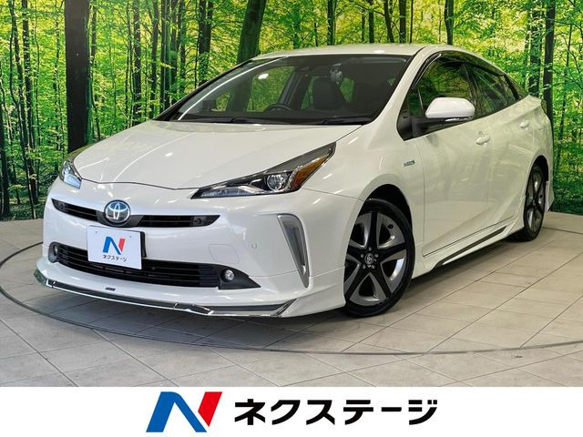 トヨタ プリウス 