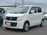 当店は最新鋭の設備を完備した大型工場併設店です☆車検・点検などオーナー様の信頼を得られるよう日々整備士達は努力を欠かしません。ハイブリッドに関する知識や診断機など確りご用意し安心をお届けします☆