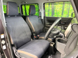 運転席シート廻りは使用感も少なく、良好な状態となっています。丁寧に使われていたことがよくわかりますね。