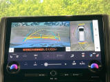 【パノラミックビューモニター】専用のカメラにより、上から見下ろしたような視点で360度クルマの周囲を確認することができます☆死角部分も確認しやすく、狭い場所での切り返しや駐車もスムーズに行えます。