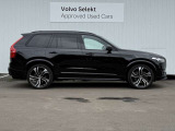 ◆サイド/流麗なプロポーションはVOLVO車の真骨頂。「美しいものと共にありたい」というオーナーの願いを満たします
