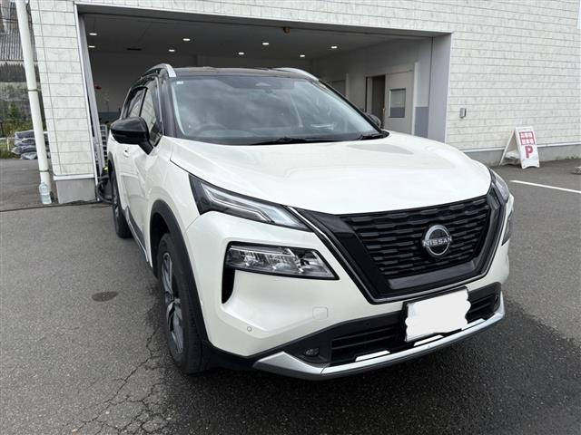 エクストレイル 1.5 G e-4ORCE 4WD 4WD 本革シート