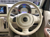 【純正革巻きステアリング】上質な革を使用することで、手にしっかり馴染みとても運転しやすいハンドルです♪