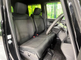運転席シート廻りは使用感も少なく、良好な状態となっています。丁寧に使われていたことがよくわかりますね。