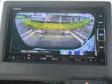 バックカメラ装備☆駐車時しっかりサポートしてくれます♪