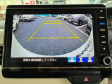 【リアカメラ】バックカメラの画像です。ガイドラインがスムースな車庫入れをサポートいたします!車庫入れの安心感がアップしますね☆