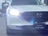アダプティブLEDヘッドライト カメラや車速センサーと連動して、ハイ、ロー、ワイドローのLEDライトを常に最適な配光に自動制御する優れものです!