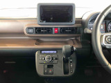 温度を設定すれば、自動で車内の温度管理をしてくれる優れものです♪ATミッションで運転楽々