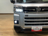 ☆とても明るいLEDヘッドライト☆暗い夜道でのドライブも明るいヘッドライトで前方がとても見やすく安心安全ですよ!!