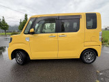 車両の品質管理は室内展示場を完備しておりますので、品質を保った状態の車両をご覧いただけます。