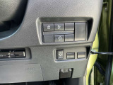 人気の装備♪両側電動スライドドアは両手に荷物があってもドアノブにあるボタンを押すだけで開きます。