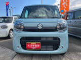 丸いヘッドライトが魅力の個性的なフロントデザイン!