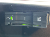 ◆【ETC】有料道路を利用する際に料金所で停止することなく通過できる、ETC車載器(ノンストップ自動料金収受システム機器)が装備されています。セットアップを行うことで利用可能になります。