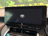 【12.3インチワイドナビ】高級感とインパクトのある大型ワイドナビを装備。各種オーディオ操作はもちろん、横長ワイド画面でのマップ2分割表示など、利便性も高いナビです♪