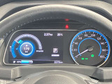 【メーター】電気自動車ならではのスピードメーターなどはデジタル&カラフルなのでとても見やすくなっています♪