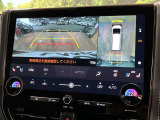 【パノラミックビューモニター】専用のカメラにより、上から見下ろしたような視点で360度クルマの周囲を確認することができます☆死角部分も確認しやすく、狭い場所での切り返しや駐車もスムーズに行えます。