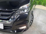 【LEDヘッドライト】悪天候や夜間走行時も良好な視界を確保し安心して運転できる高輝度LEDヘッドライトを装備!点灯速度が早く、消費電力も抑えられています。