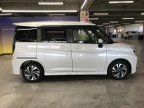 エンジンルーム、室内、クリーニング済みです。厳選したお車を屋内展示場にて展示中☆車両品質には自信がございます!ぜひ一度ご来店ください!!