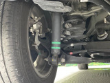 お車を安心してお乗りいただく為には、足回りの定期点検が欠かせません。サービスサポート(有償保証)では無料点検もご提供しており、安心のカーライフをお過ごしいただけるサポート体制が整っています。