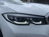 また、BMW正規認定中古車は、エマージェンシーサービスが自動付帯。24時間365日、皆様のカーライフをサポート致します。確かな安心のうえで、「駆けぬける歓び」をご堪能ください。