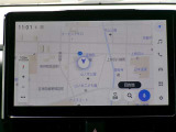 DCM(専用通信機)を装備したコネクティッドナビです。なお無償でのご利用期間は限定(令和10年10月まで)されています。詳しくは営業スタッフにお問い合わせください。