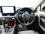 見通しのよいすっきりとした視界で、誰でも運転しやすいです。運転のしやすさは疲れにくさにも繋がりますよ♪