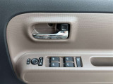 運転席窓操作部