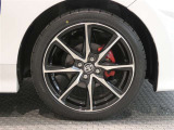 R8年式夏タイヤ205/45R17ダンロップ製です。