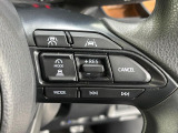 【レーダークルーズコントロール】高速道路での長距離走行が楽に!!自動で速度を保つクルーズコントロールが、衝突軽減システムと連携し、前方の車両を感知して車間を保つように速度調節してくれます!!