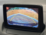 【バックカメラ】駐車時に後方がリアルタイム映像で確認できます。大型商業施設や立体駐車場での駐車時や、夜間のバック時に大活躍!運転スキルに関わらず、今や必須となった装備のひとつです!