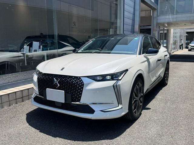 DS4  リヴォリ E-TENSE