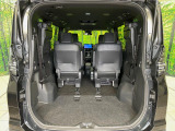 【パワーバックドア】スマートキーや運転席のボタンを押すだけでリアゲートが自動で開閉します!荷物を持っている時や、高い位置にあるバックドアを閉める際に便利な機能です♪