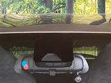 【トヨタセーフティセンス】走行中に前方の車両等を認識し、衝突しそうな時は警報とブレーキで衝突回避と被害軽減をアシスト。より安全にドライブをお楽しみいただけます。