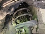 お車を安心してお乗りいただく為には、足回りの定期点検が欠かせません。サービスサポート(有償保証)では無料点検もご提供しており、安心のカーライフをお過ごしいただけるサポート体制が整っています。