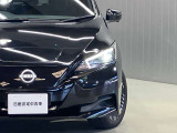 【ハイビームアシスト】先行車や対向車のライト、街路灯などを検知すると、自動でハイビームからロービームに切り替えで夜間の視界が広がると、安心も広がります!!