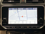 日産純正9インチ大画面ナビです。クリアな画質を楽しんでいただけるフルセグ地デジTVなど、書ききれないほどの機能が満載です。