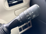 【オートライト(AUTO)】外の明るさをシステムが感知して、自動でヘッドライトが点灯します!ヘッドライトをつけ忘れを防ぐ便利機能です。