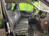 運転席シート廻りは使用感も少なく、良好な状態となっています。丁寧に使われていたことがよくわかりますね。